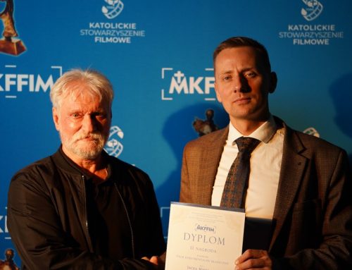 „Sąsiedzi” Jacka Międlara deklasują na katolickim festiwalu filmowym! Mocne słowa do polskiego episkopatu!